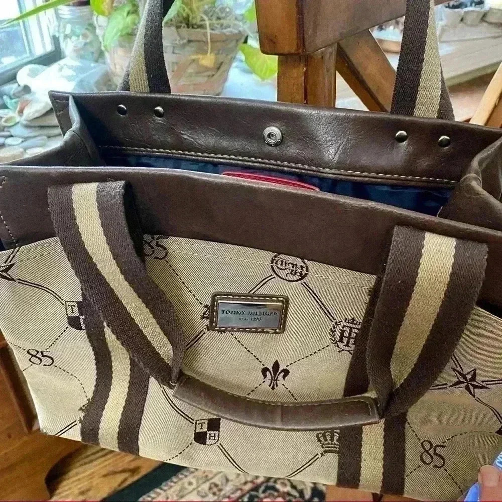 Tommy Hilfiger Handbag 90’s Vintage Brown & Tan Logo 1985 Collection - Picture 3 of 11